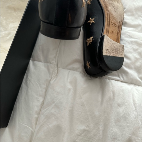 Shoes - Picture 6 of 7